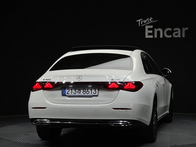 MERCEDES-BENZ E-CLASS - 3