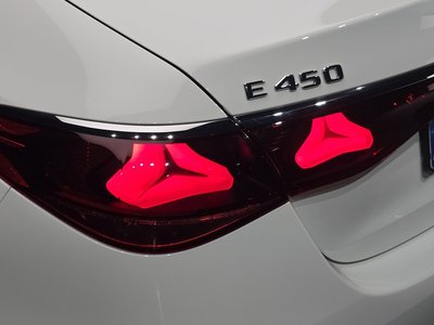 MERCEDES-BENZ E-CLASS - 10