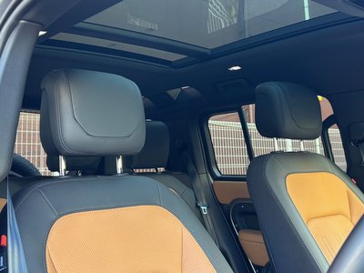 LAND ROVER DEFENDER 110 X 3.0L D300 - 6