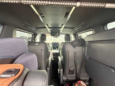 TOYOTA ALPHARD - 10