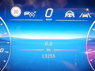 MERCEDES-BENZ E-CLASS - 9