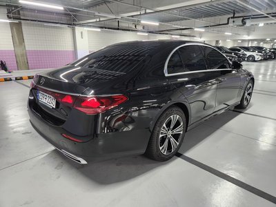 MERCEDES-BENZ E-CLASS - 7