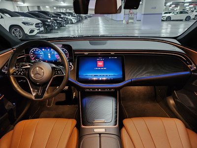 MERCEDES-BENZ E-CLASS - 10