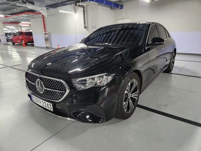 MERCEDES-BENZ E-CLASS - 5