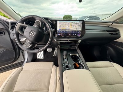 2025 Lexus RX 缩略图 13