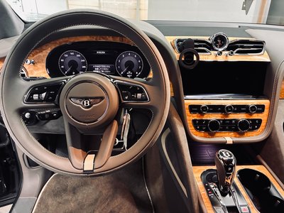 صورة 12 لـ 2022 Bentley BENTAYGA