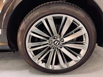 صورة 29 لـ 2022 Bentley BENTAYGA