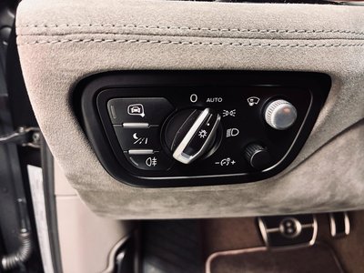 صورة 21 لـ 2022 Bentley BENTAYGA
