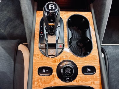 صورة 18 لـ 2022 Bentley BENTAYGA