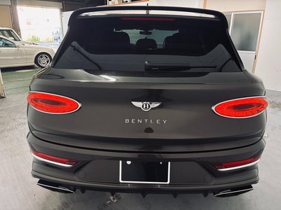 صورة 32 لـ 2022 Bentley BENTAYGA