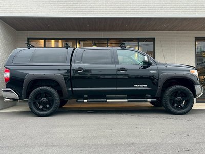 TOYOTA TUNDRA - 5