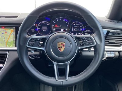 PORSCHE PANAMERA - 10