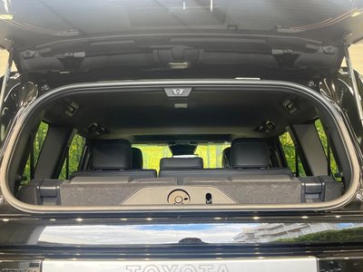 2025 Toyota LAND CRUISER 250 缩略图 40