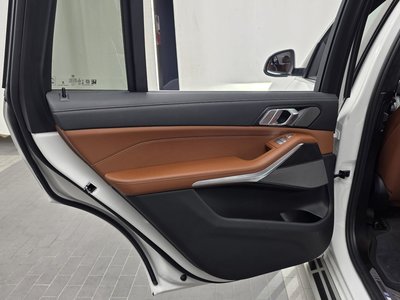 2025 BMW X7 缩略图 15