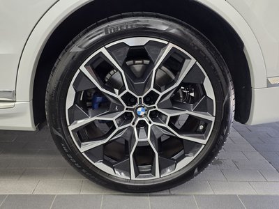 2025 BMW X7 照片 8