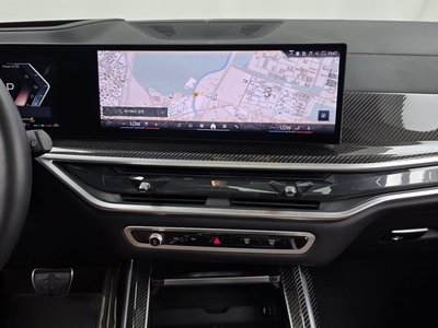 2025 BMW X7 缩略图 20