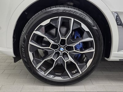 2025 BMW X7 照片 6