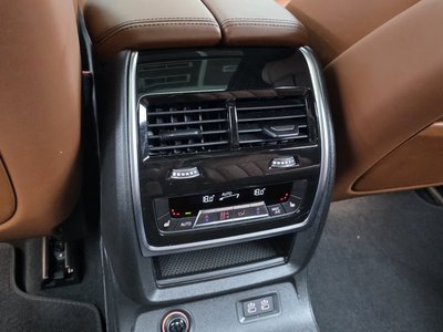 2025 BMW X7 缩略图 25