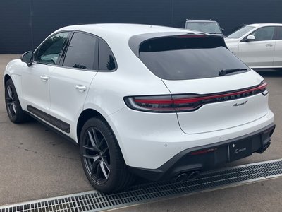 2022 Porsche MACAN — фото 2