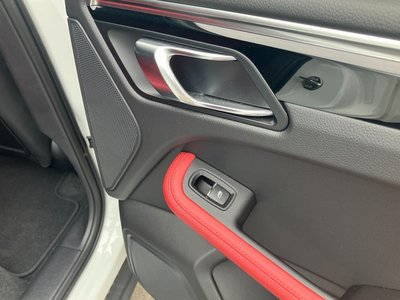 صورة مصغرة 18 لـ 2022 Porsche MACAN