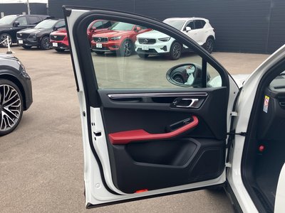 صورة مصغرة 14 لـ 2022 Porsche MACAN