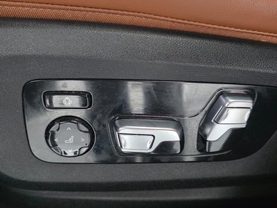2023 BMW X6 — миниатюра 32
