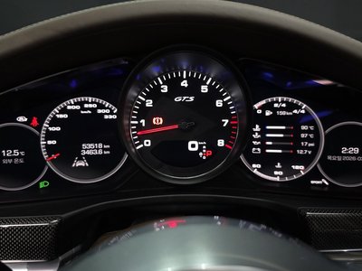 PORSCHE PANAMERA - 8