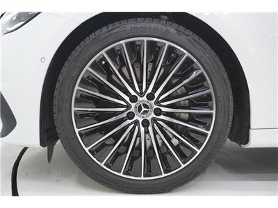 صورة 9 لـ 2025 Mercedes-BENZ E-CLASS