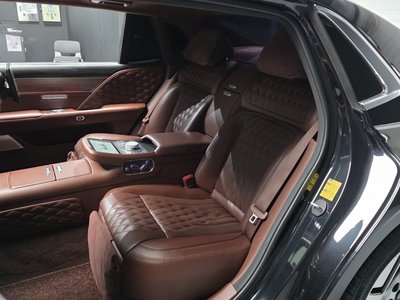 2022 Genesis G90 (RS4) — миниатюра 18