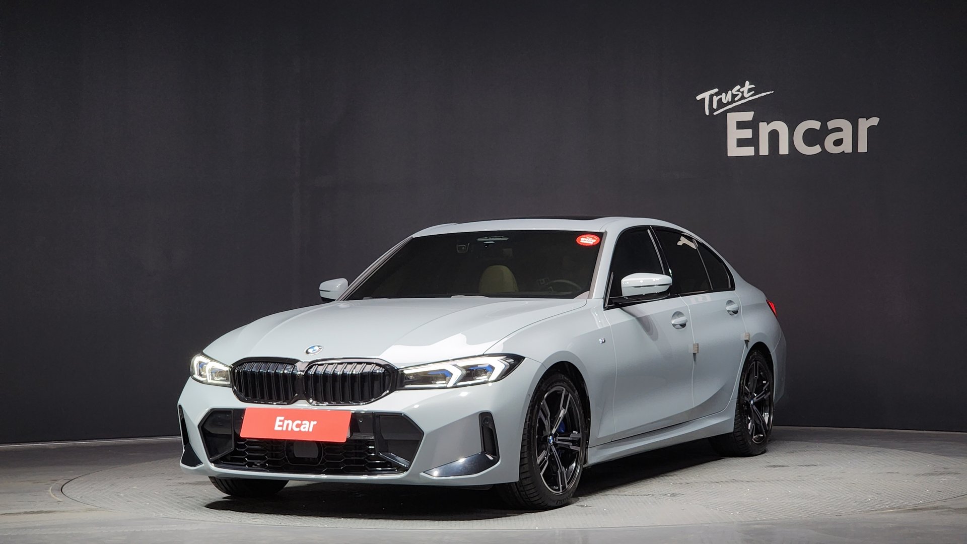 BMW 3 SERIES - View 1