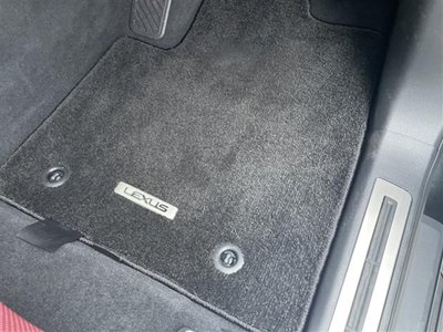 2023 Lexus LX thumbnail 23
