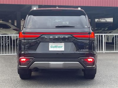 2023 Lexus LX thumbnail 32