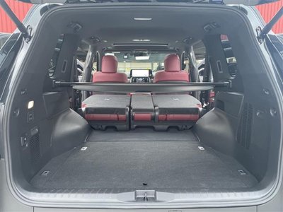 2023 Lexus LX thumbnail 29
