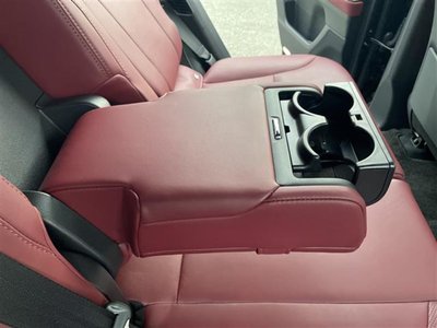 2023 Lexus LX thumbnail 27