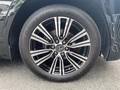 2023 Lexus LX thumbnail 39