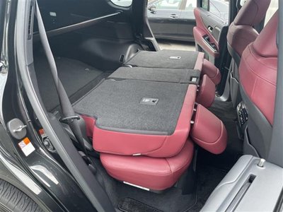 2023 Lexus LX thumbnail 25