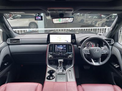 2023 Lexus LX thumbnail 42