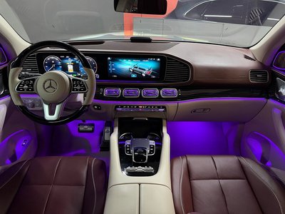 MERCEDES-BENZ GLS - 10