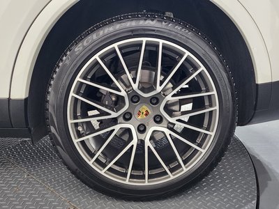PORSCHE CAYENNE - 8