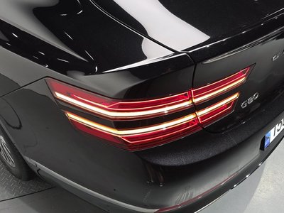 GENESIS G80 (RG3) - 10