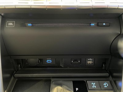 2024 Toyota LAND CRUISER 300 — миниатюра 26