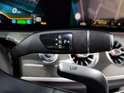 MERCEDES-BENZ E-CLASS - 9