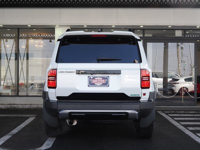TOYOTA LAND CRUISER 250 - 6