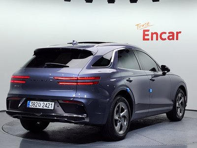 صورة 4 لـ 2025 Genesis GV70