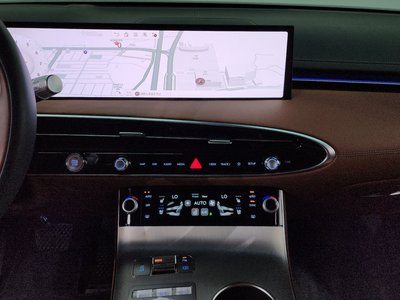 2025 Genesis GV70 thumbnail 20