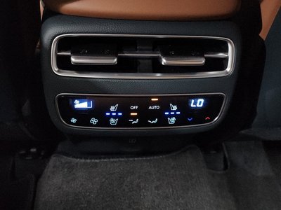 2025 Genesis GV70 thumbnail 19