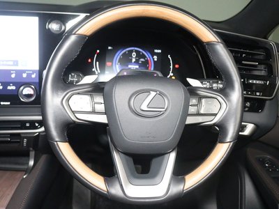 صورة 3 لـ 2024 Lexus RX