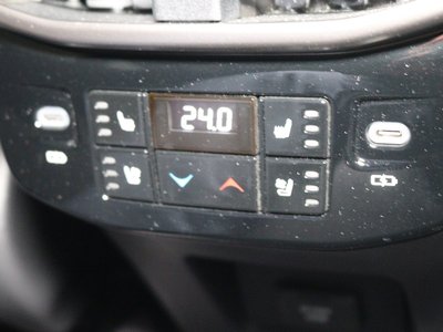 2024 Lexus RX thumbnail 19