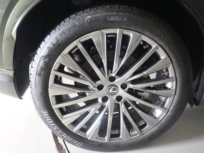 صورة 2 لـ 2024 Lexus RX