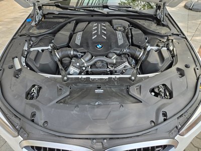 BMW 8 SERIES - 7